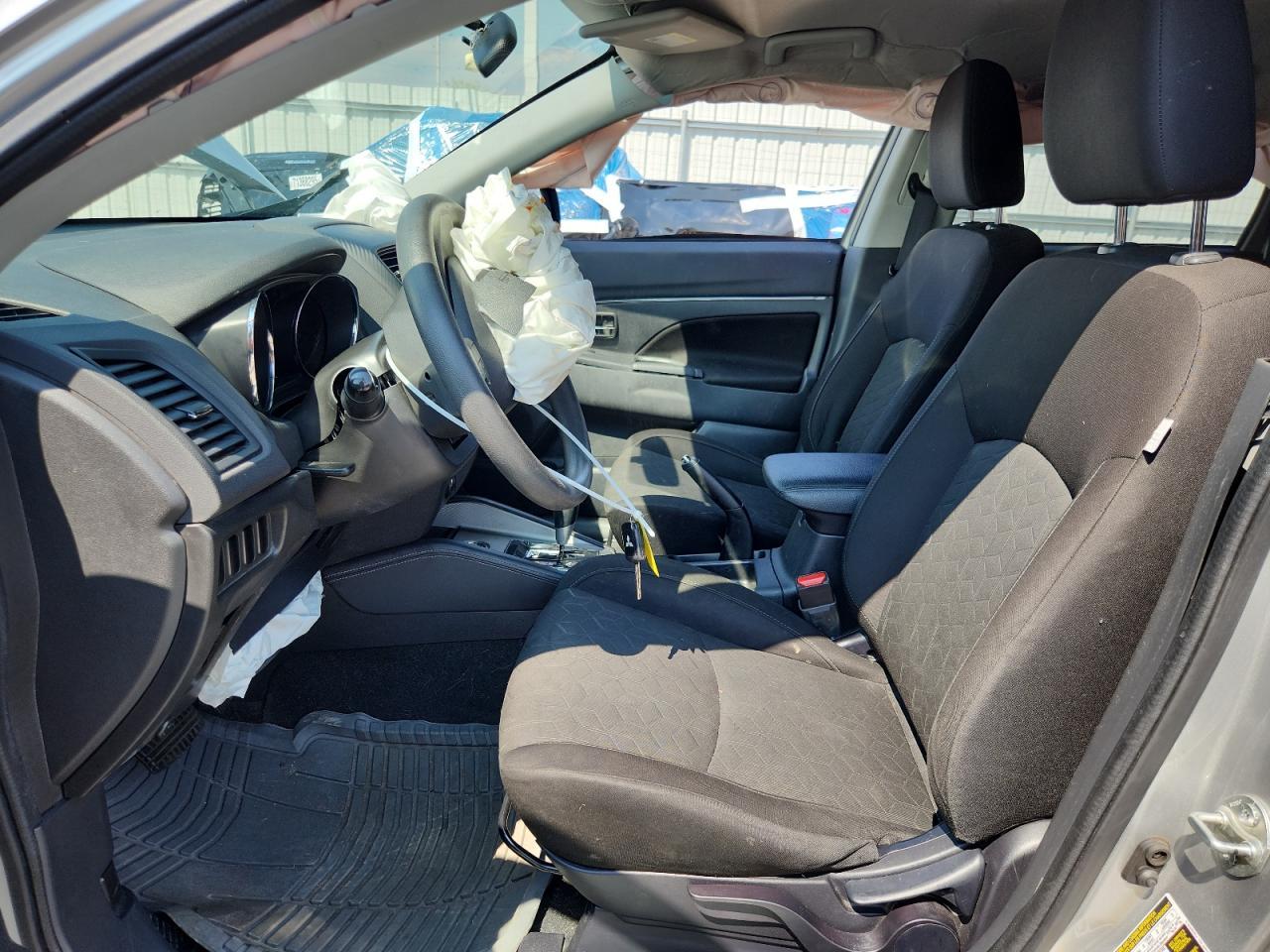 2020 Mitsubishi Outlander Sport Es - Фото 7