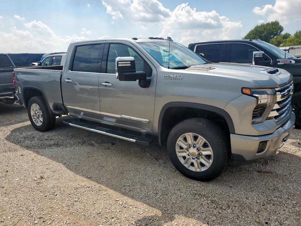 2024 Chevrolet Silverado K2500 High Country - Фото 4