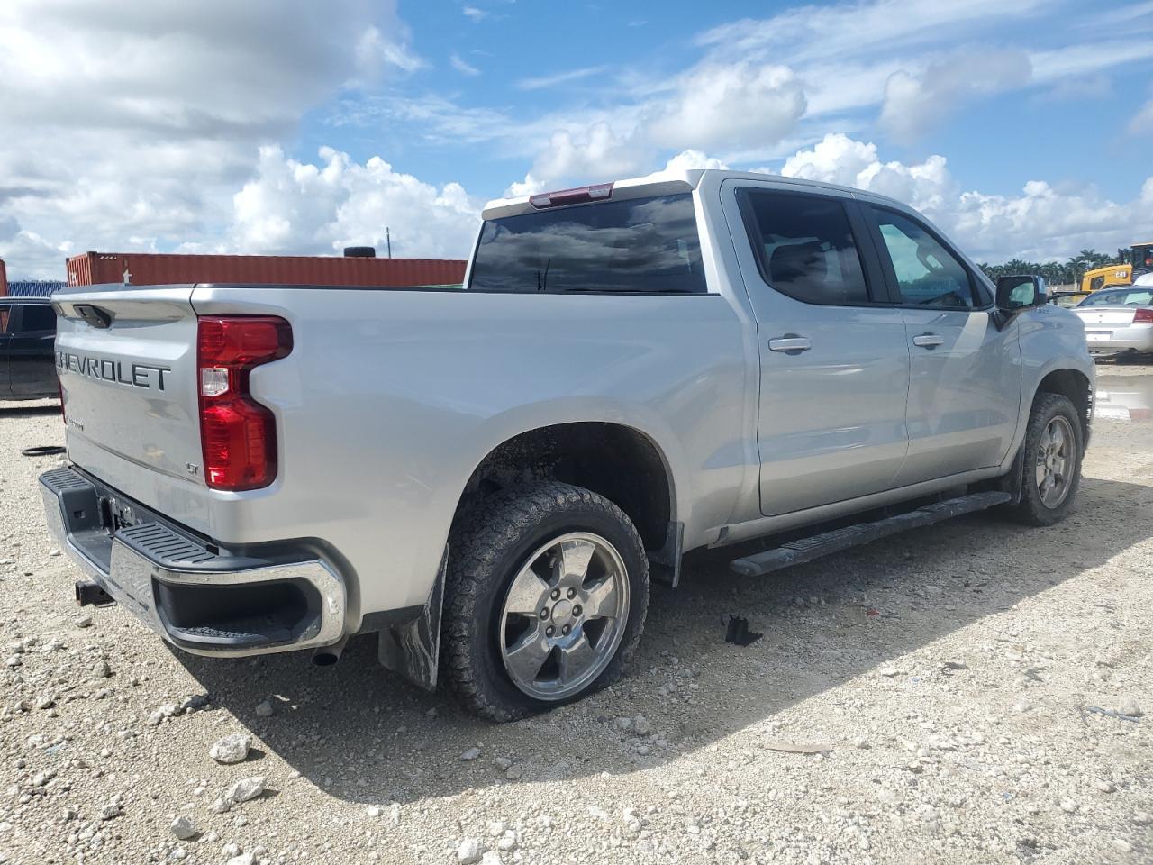 2021 Chevrolet Silverado K1500 Lt - Фото 3