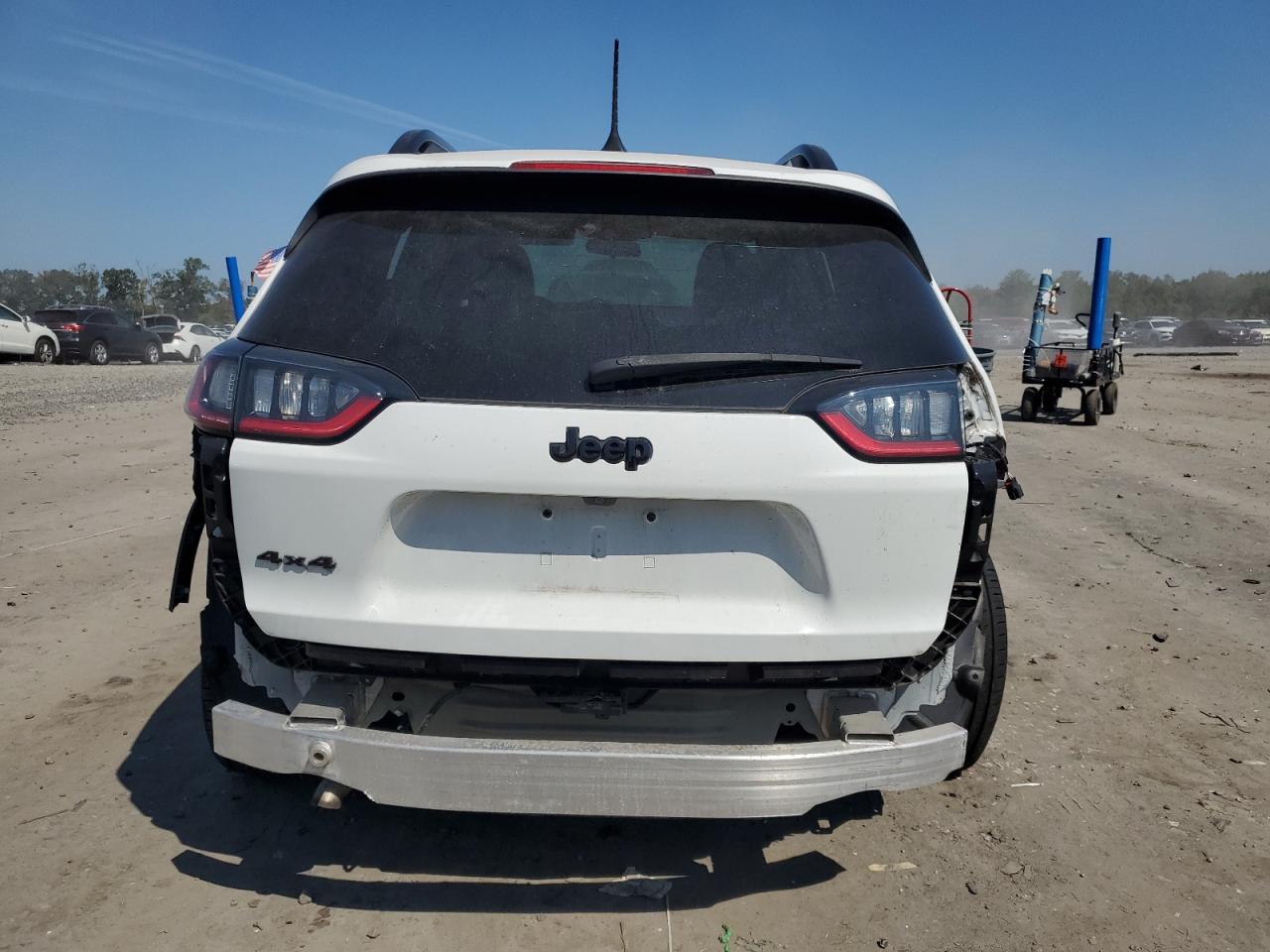 2020 Jeep Cherokee Latitude Plus - Image 6