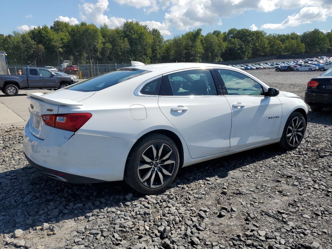 2021 Chevrolet Malibu Rs - Фото 3