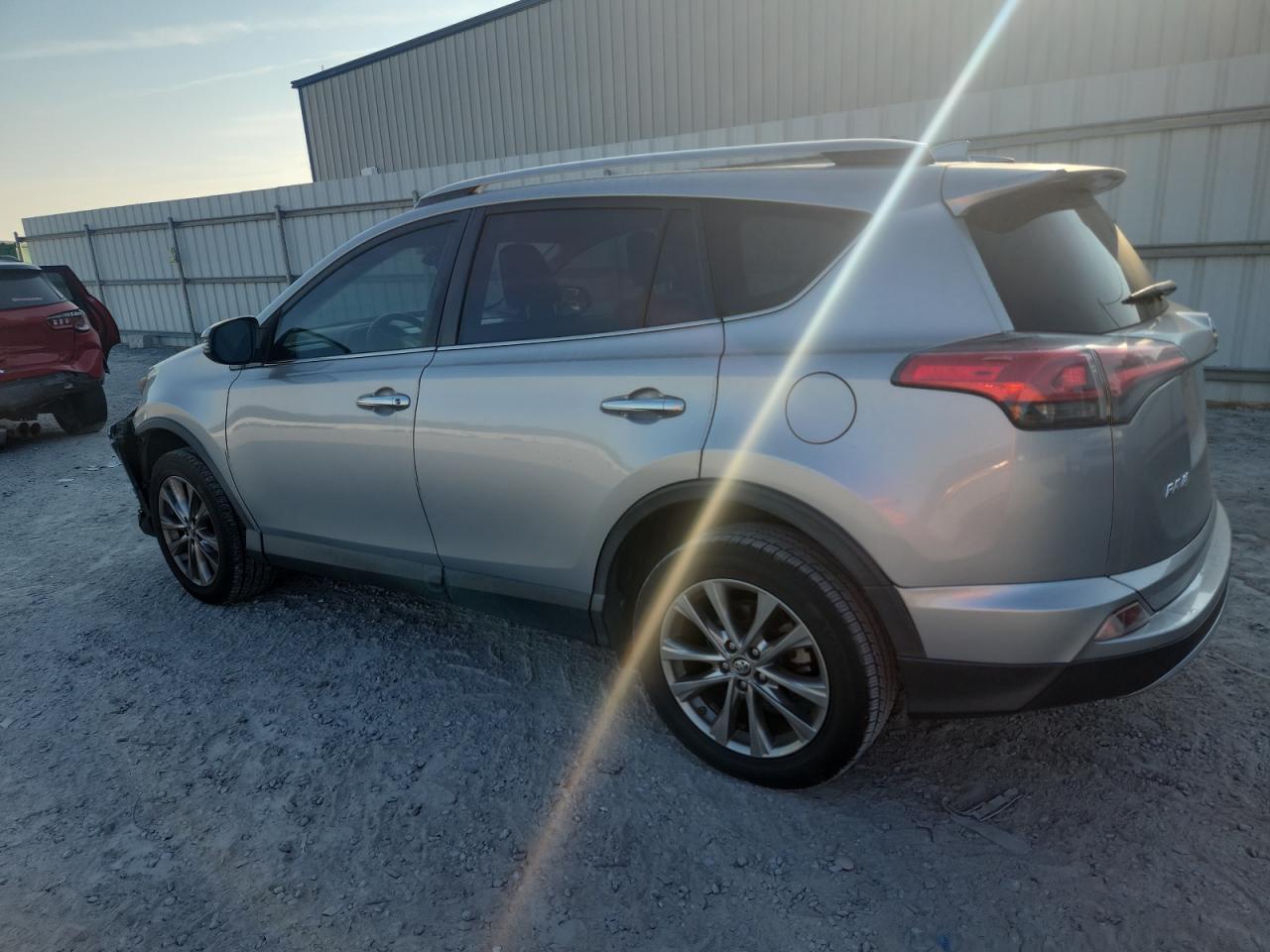 2018 Toyota Rav4 Limited - Фото 2