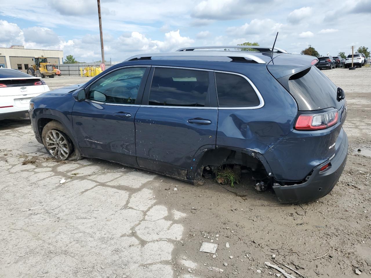 2021 Jeep Cherokee Latitude Lux - Image 2