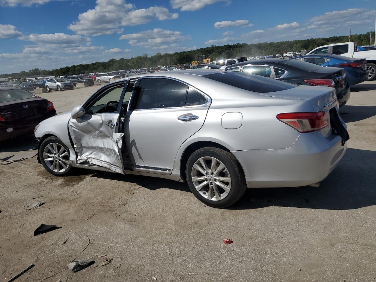 2012 Lexus Es 350 - Image 2