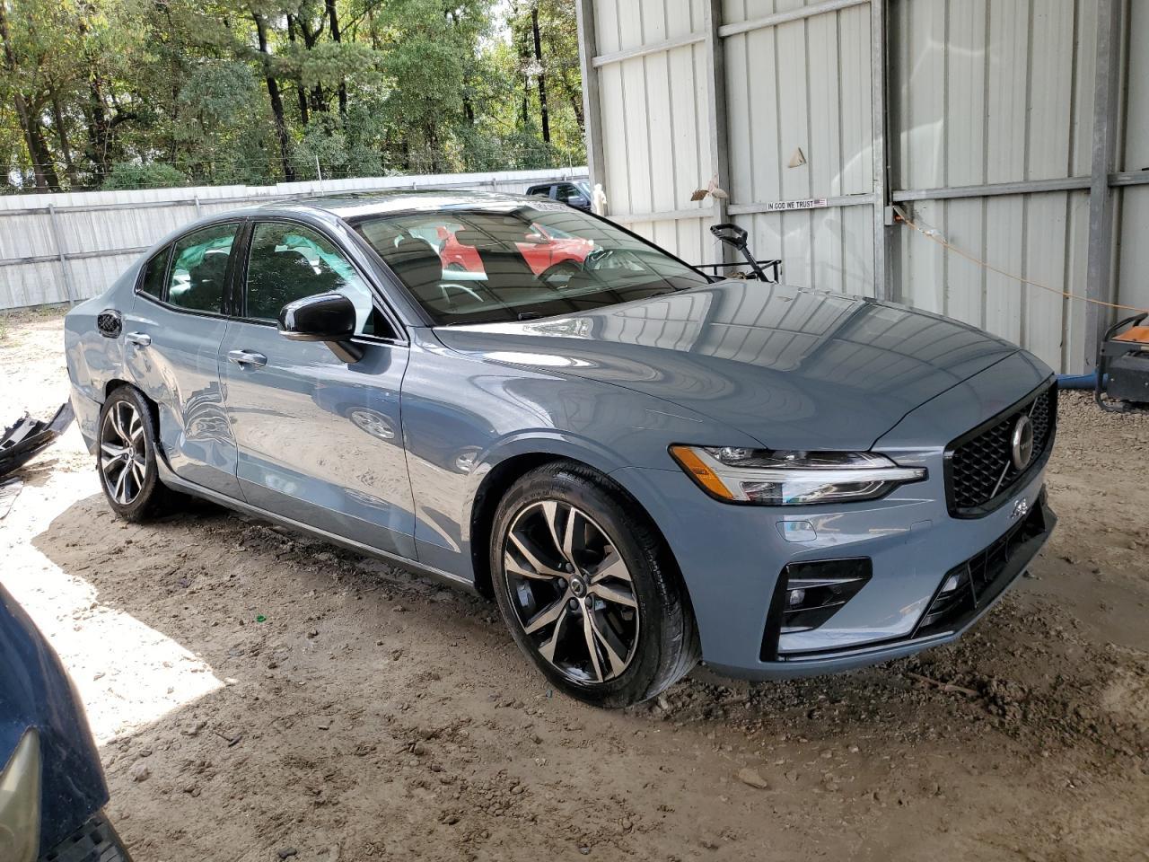 2024 Volvo S60 Core - Image 4