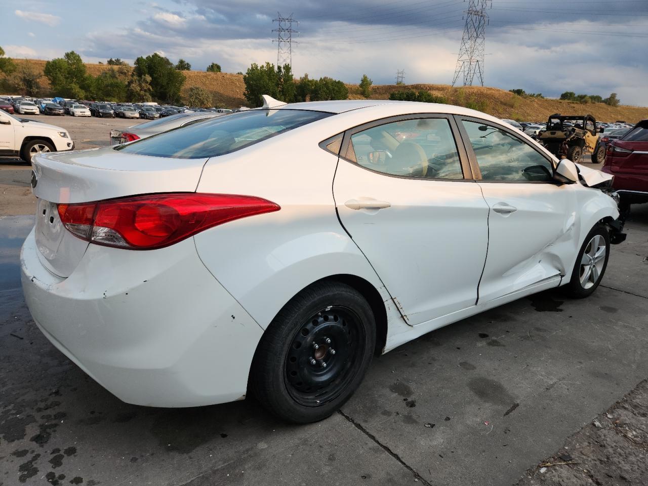 2013 Hyundai Elantra Gls - Image 3