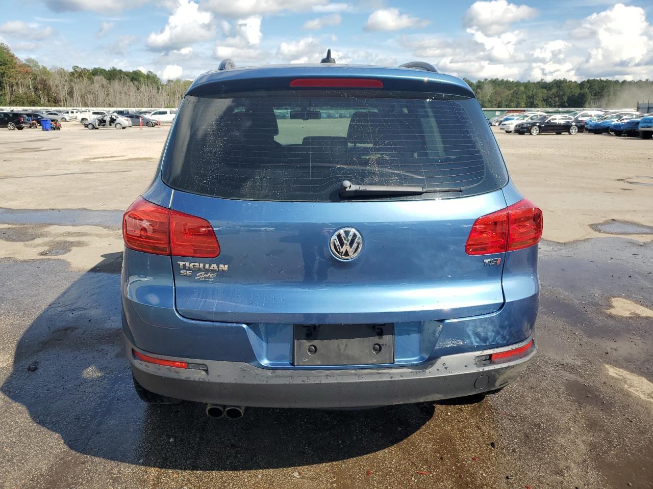 2017 Volkswagen Tiguan S - Image 6