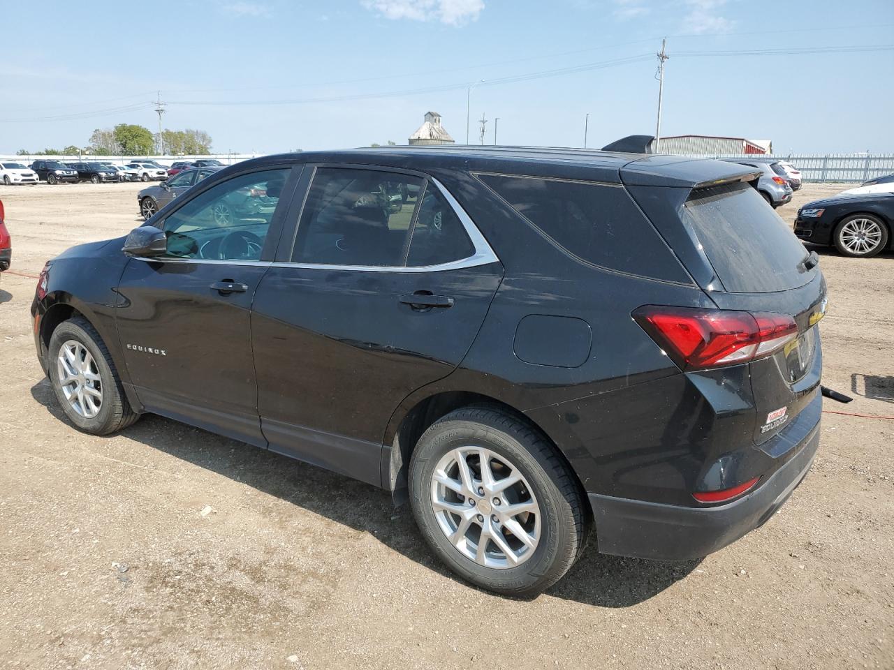 2022 Chevrolet Equinox Lt - Image 2