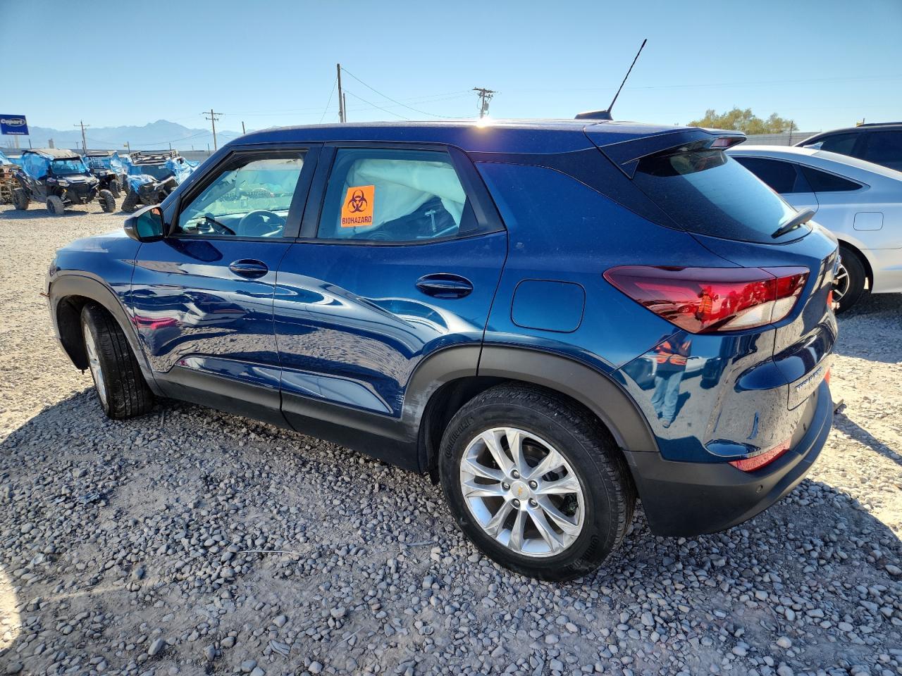 2021 Chevrolet Trailblazer Ls - Image 2