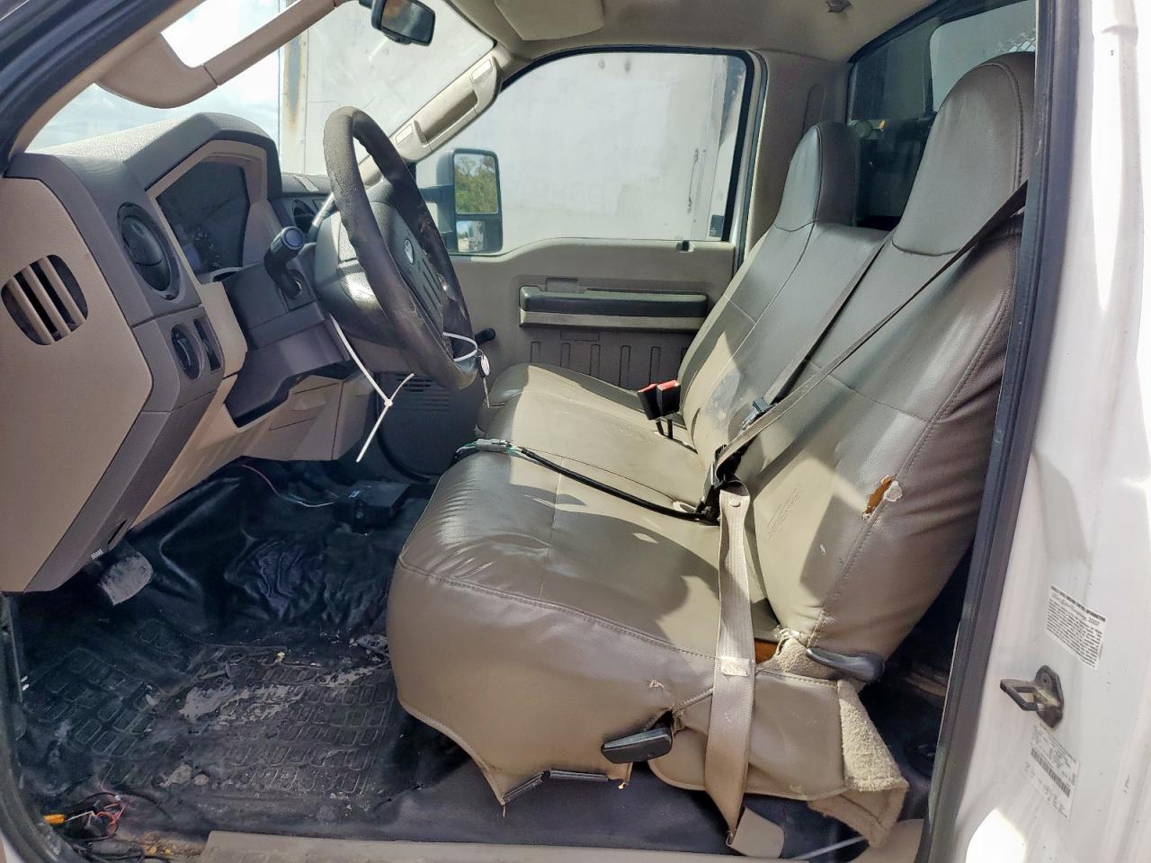 2008 Ford F450 Super Duty - Image 7