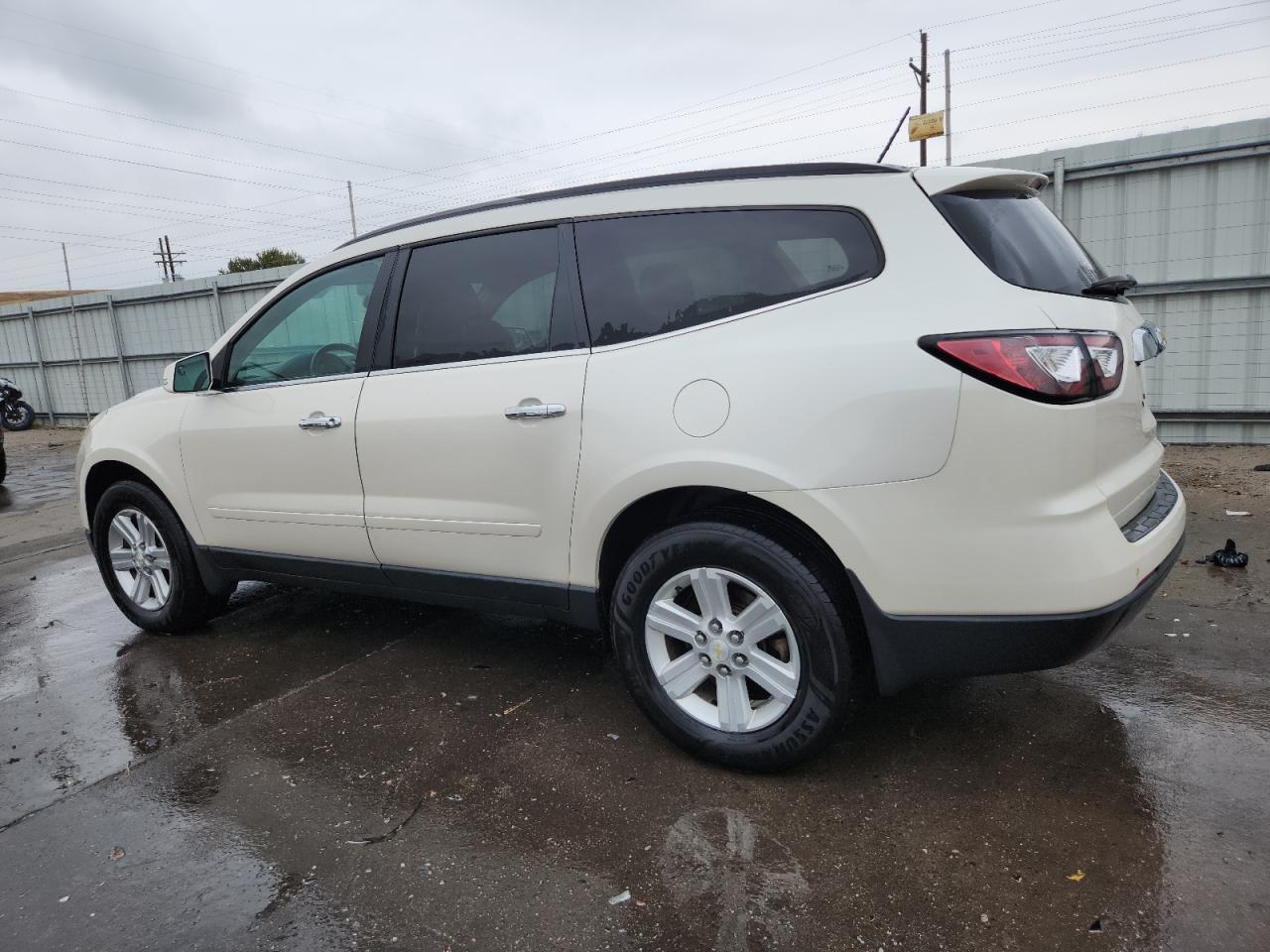 2013 Chevrolet Traverse Lt - Фото 2