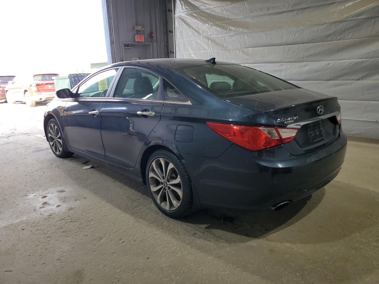 2013 Hyundai Sonata Se - Image 2