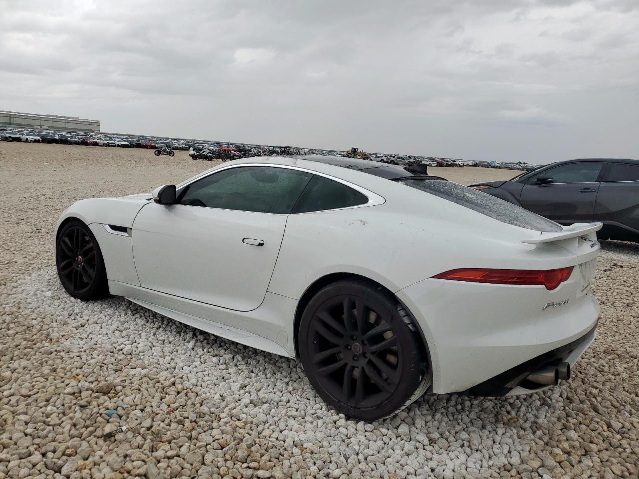 2017 Jaguar F-Type R - Image 2