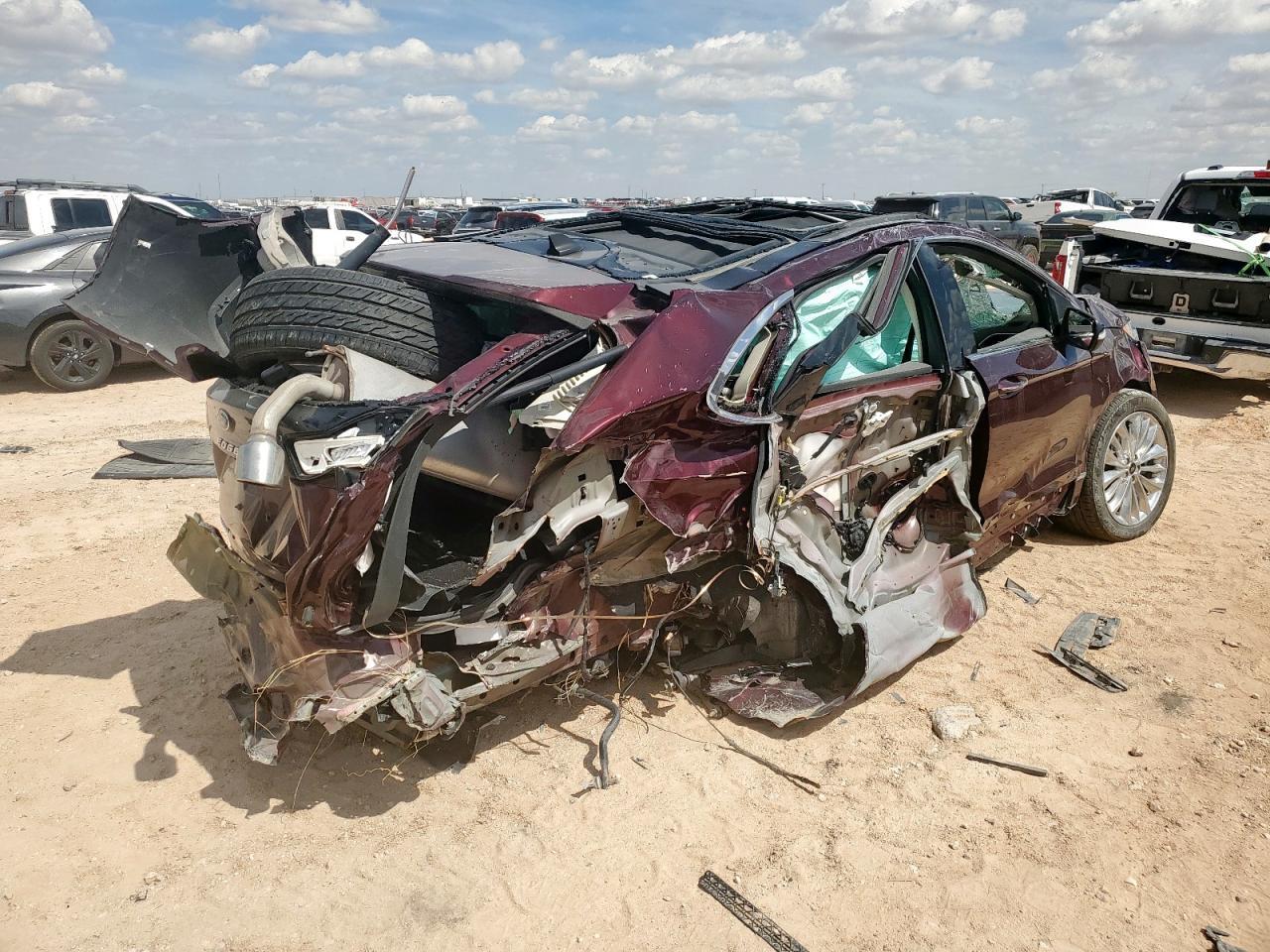 2021 Ford Edge Titanium - Фото 3