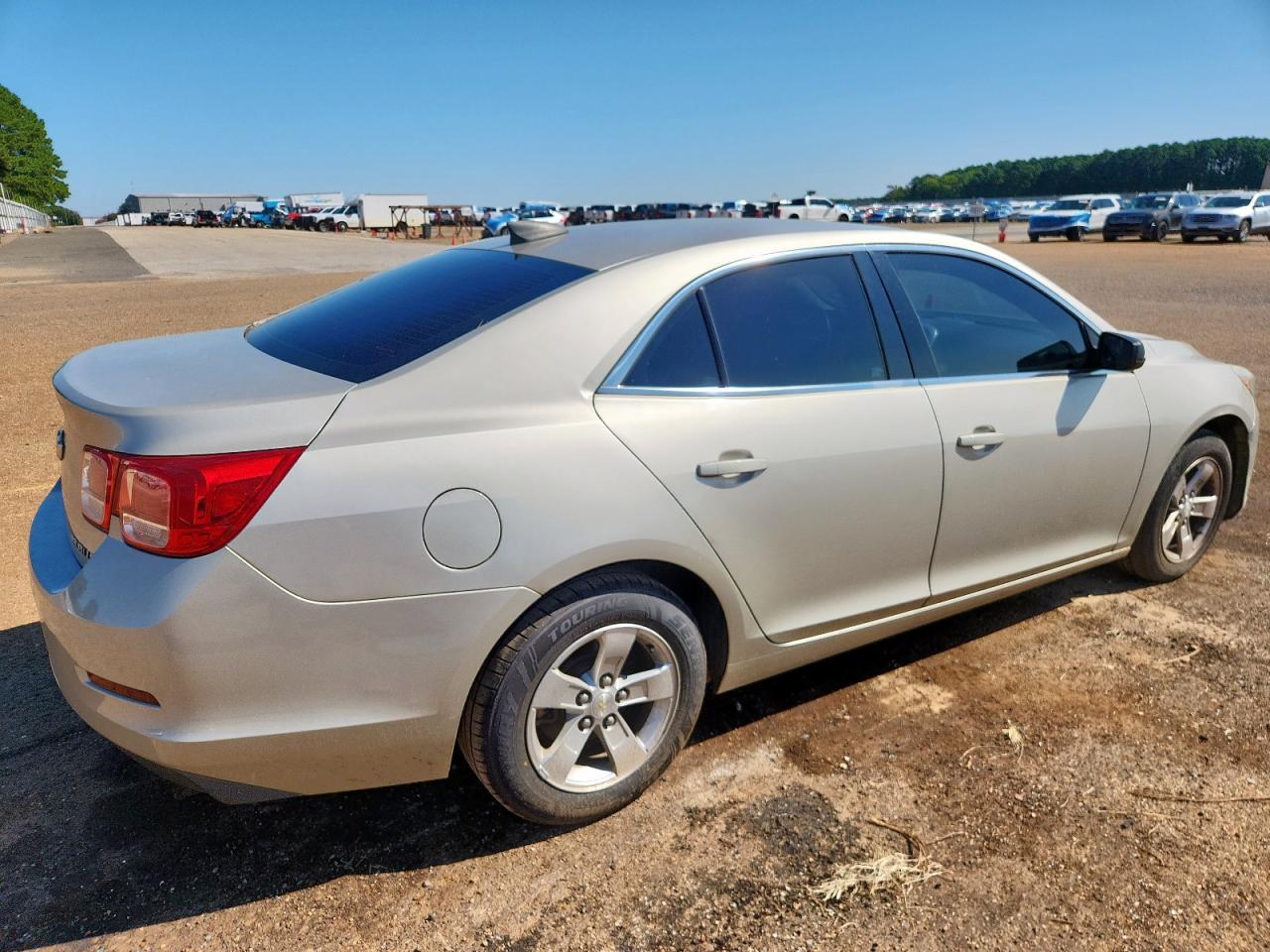 2015 Chevrolet Malibu Ls - Image 3