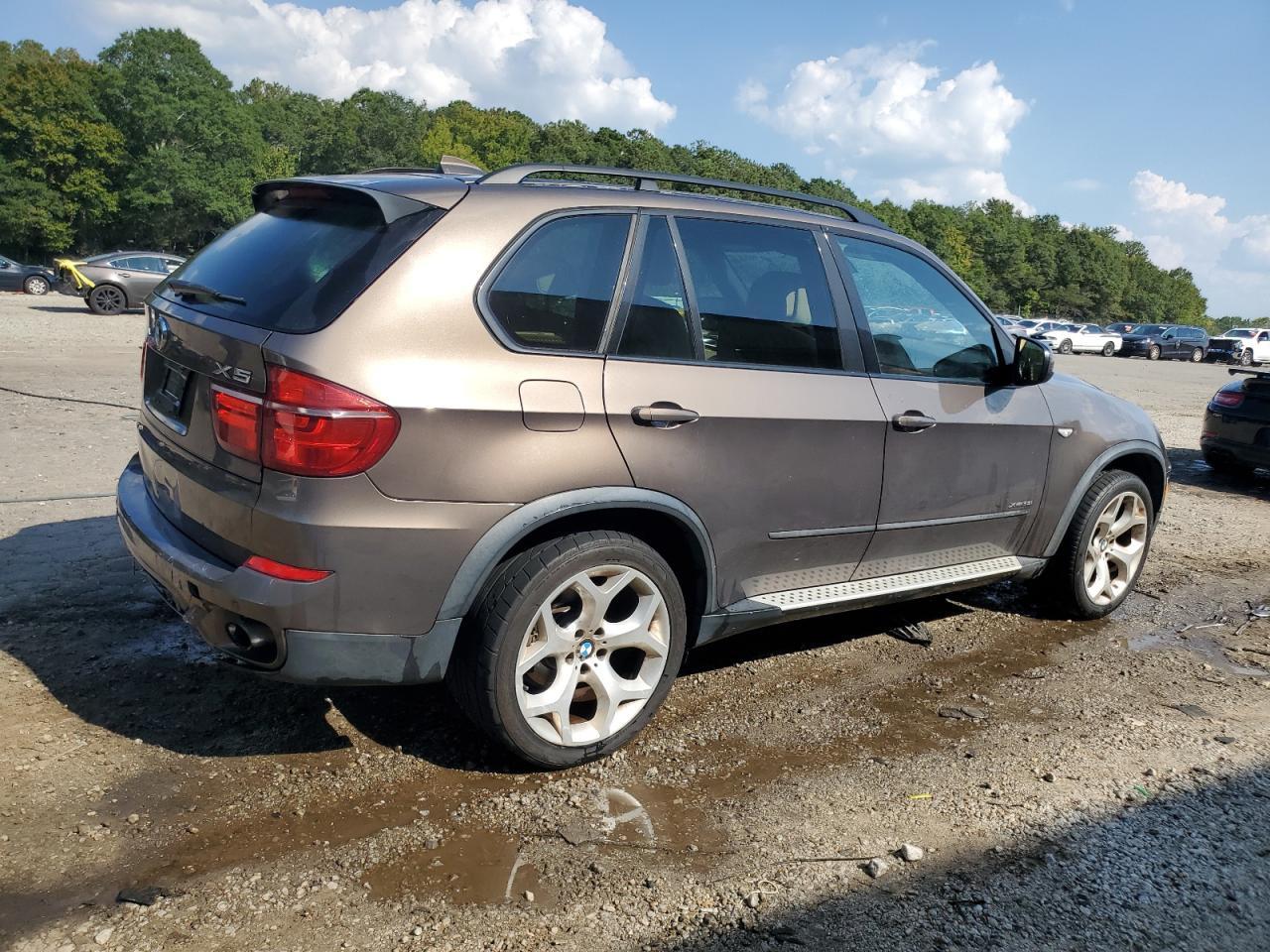 2012 BMW X5 xDrive35I - Image 3
