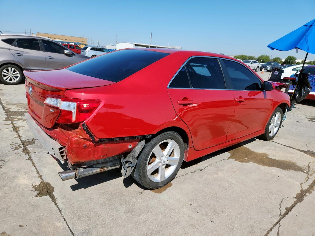 2012 Toyota Camry Base - Фото 3