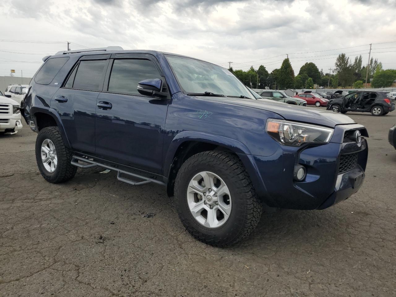 2018 Toyota 4Runner Sr5/Sr5 Premium - Image 4