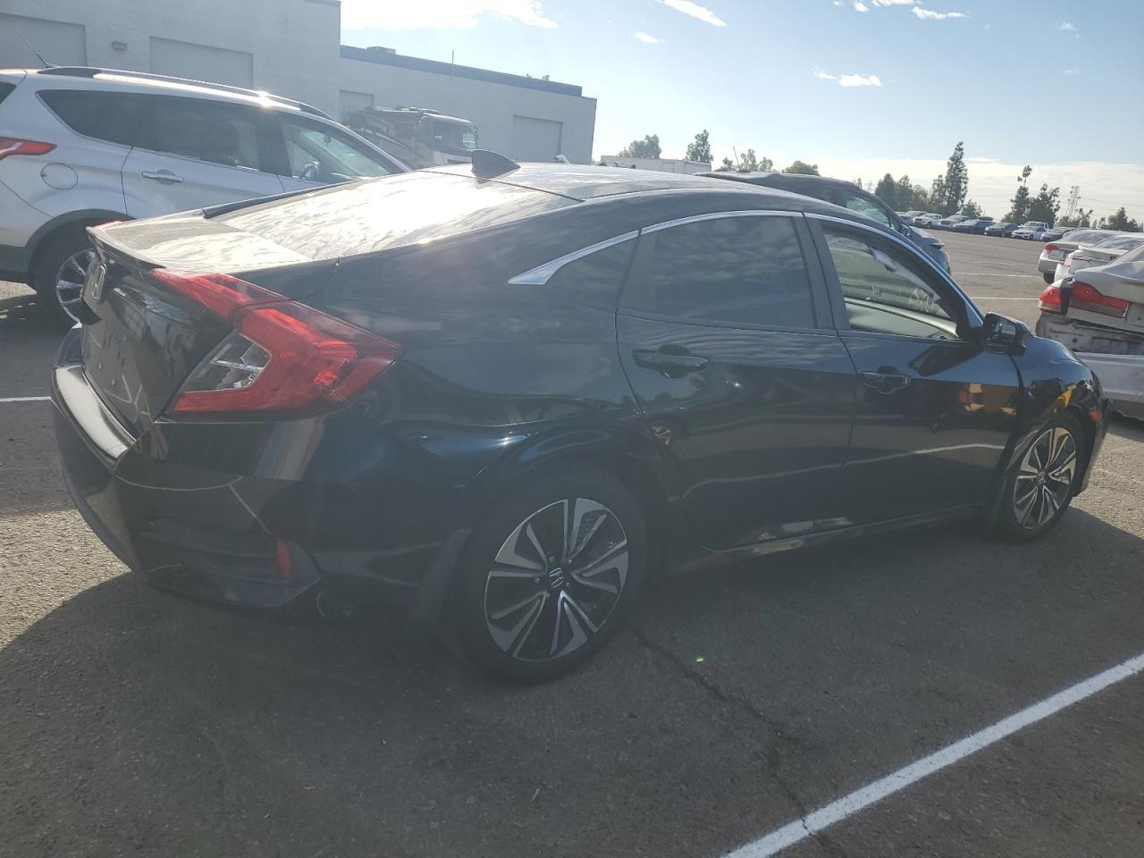 2018 Honda Civic Ex - Фото 3