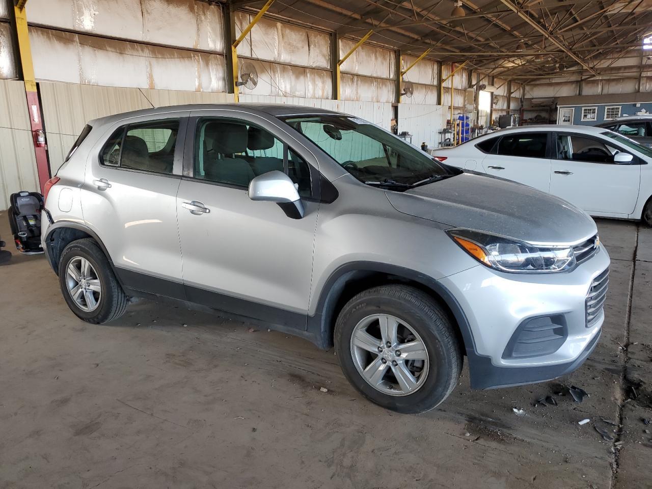 2018 Chevrolet Trax Ls - Image 4