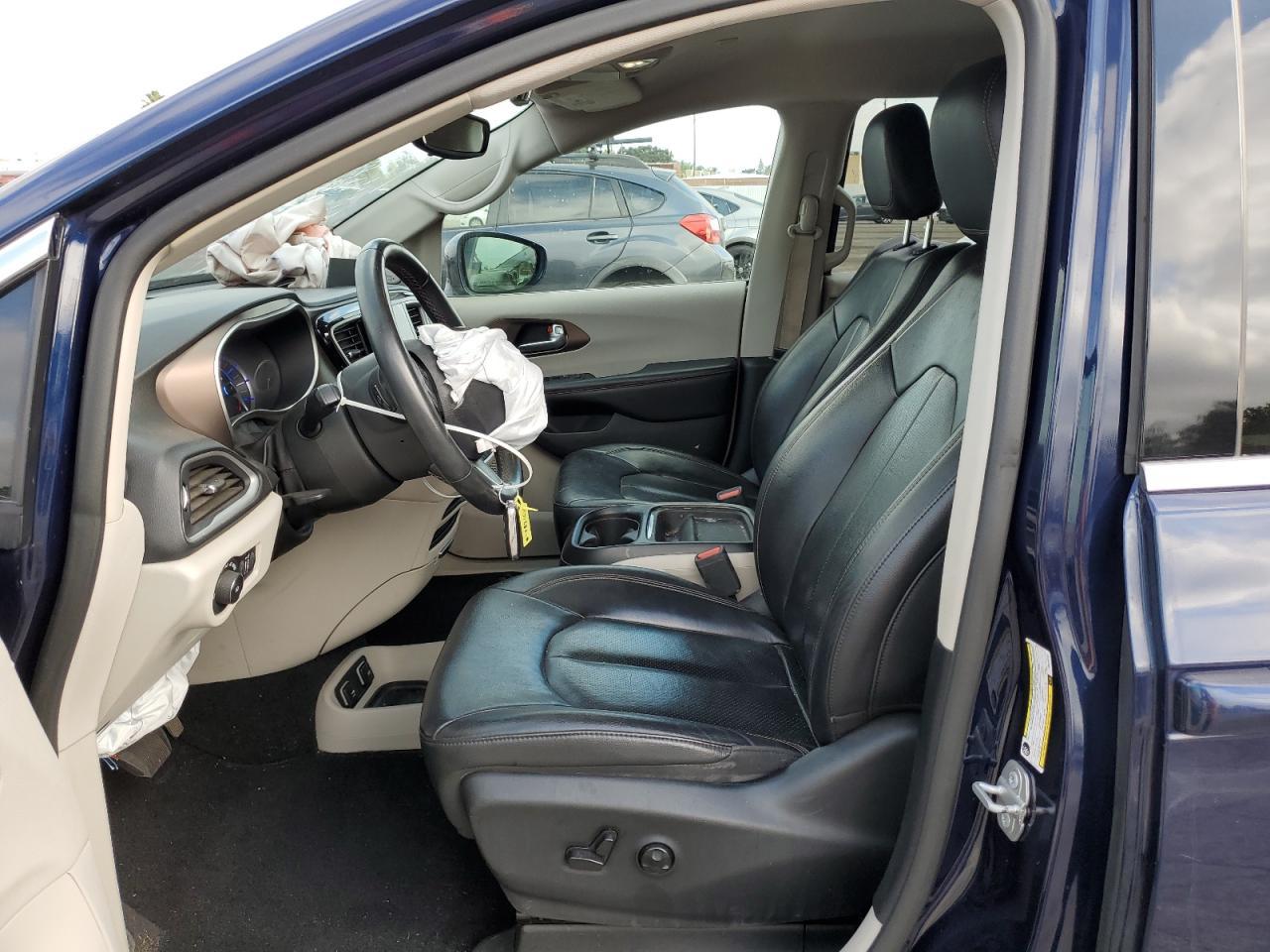 2018 Chrysler Pacifica Hybrid Touring L - Фото 7