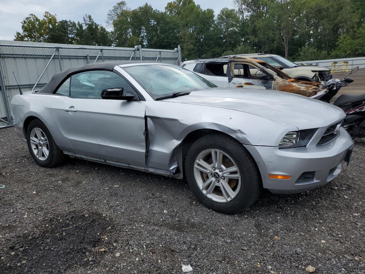 2013 Ford Mustang - Фото 4