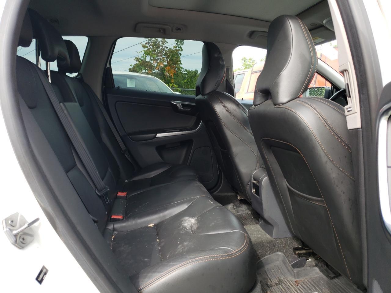 2017 Volvo Xc60 T5 Dynamic - Фото 6
