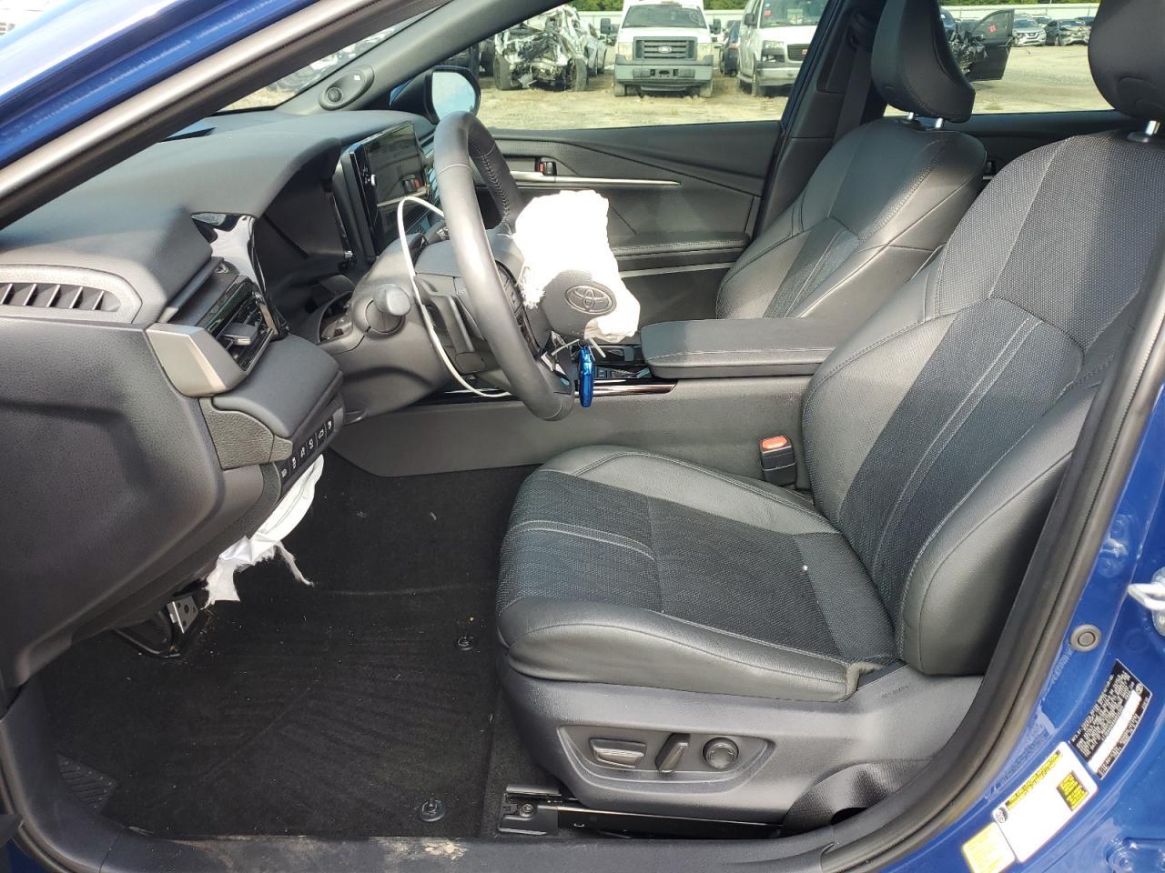 2025 Toyota Camry Xse - Image 7