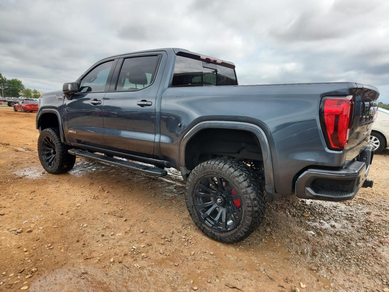 2020 GMC Sierra K1500 At4 - Фото 2