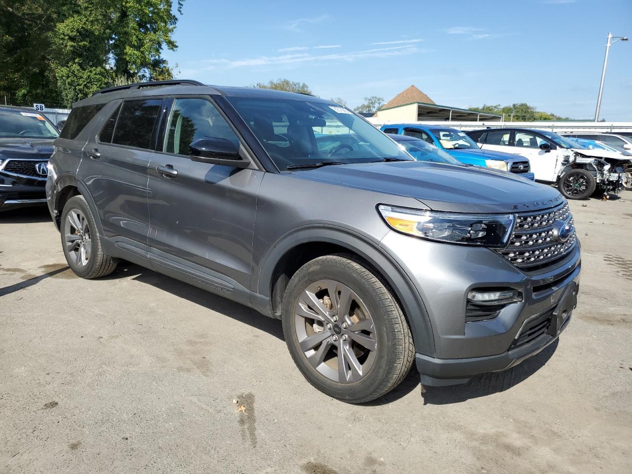 2023 Ford Explorer Xlt - Фото 4