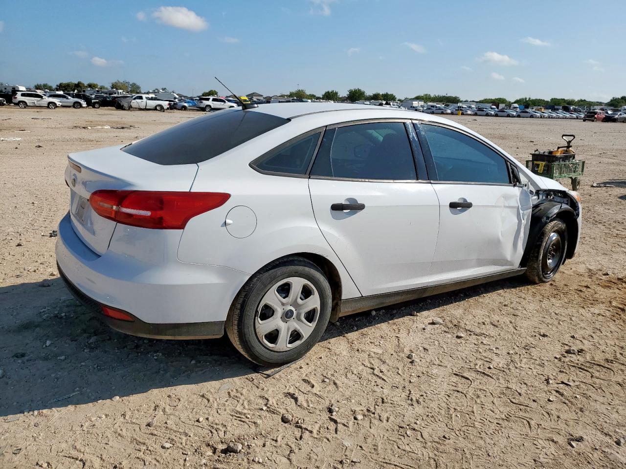 2018 Ford Focus S - Фото 3