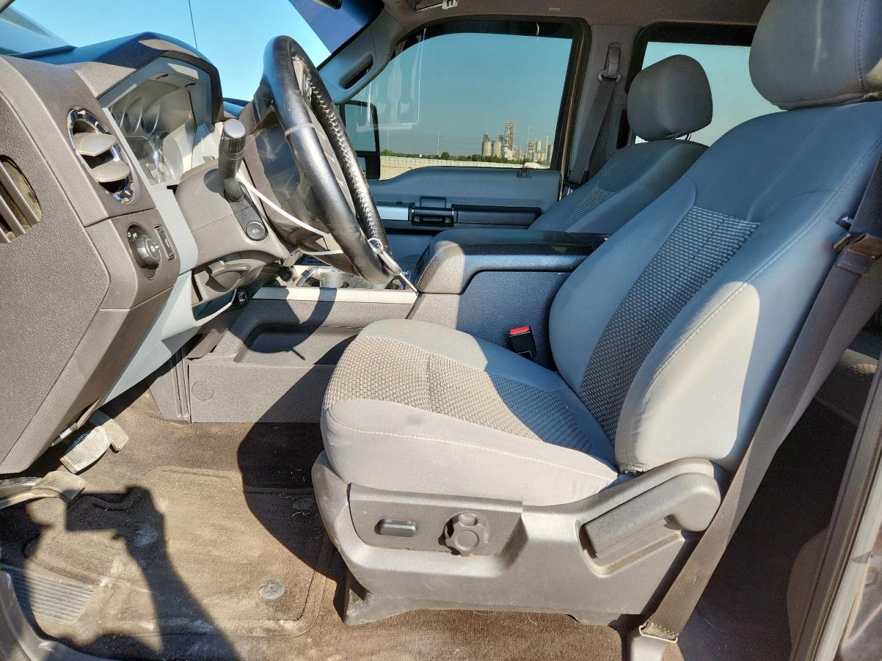 2015 Ford F250 Super Duty - Фото 7