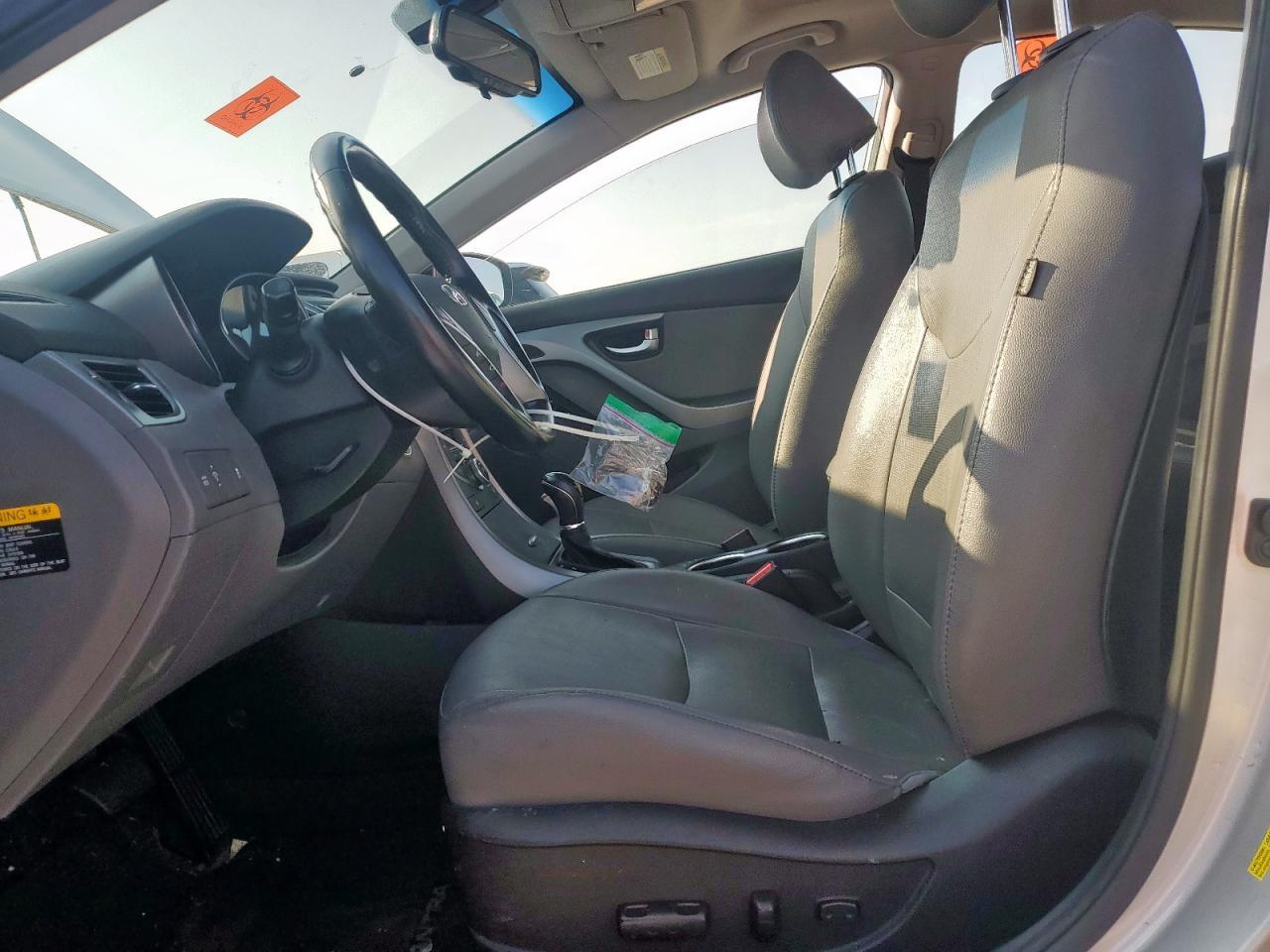 2015 Hyundai Elantra Se - Фото 7