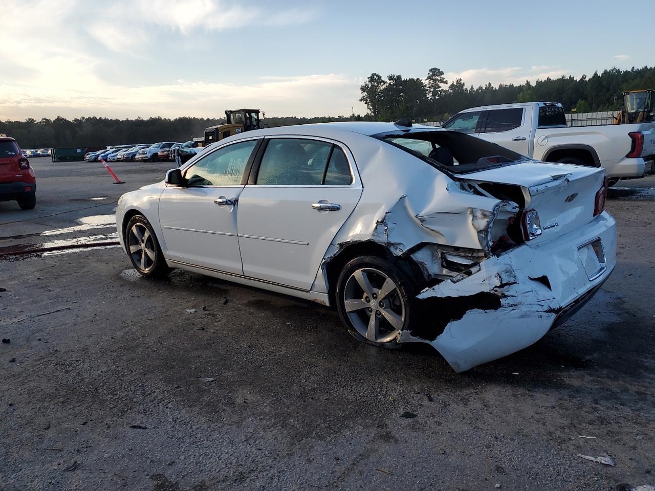 2012 Chevrolet Malibu 1Lt - Фото 2