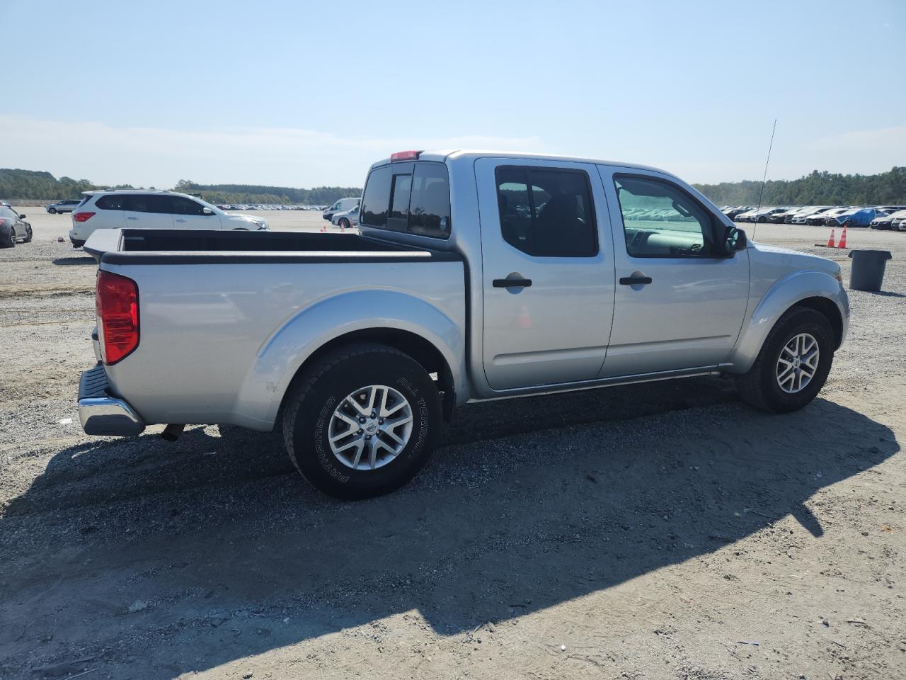 2019 Nissan Frontier S - Фото 3