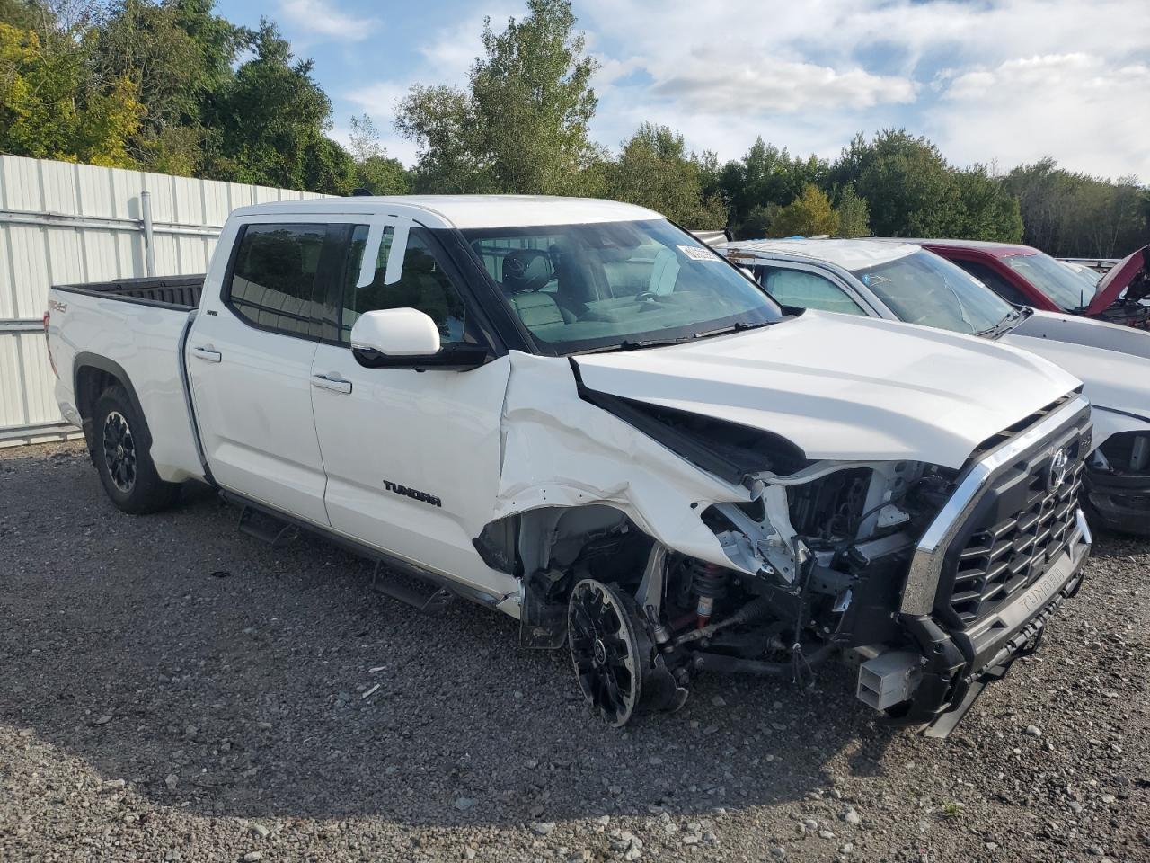 2022 Toyota Tundra Crewmax Sr5 - Image 4