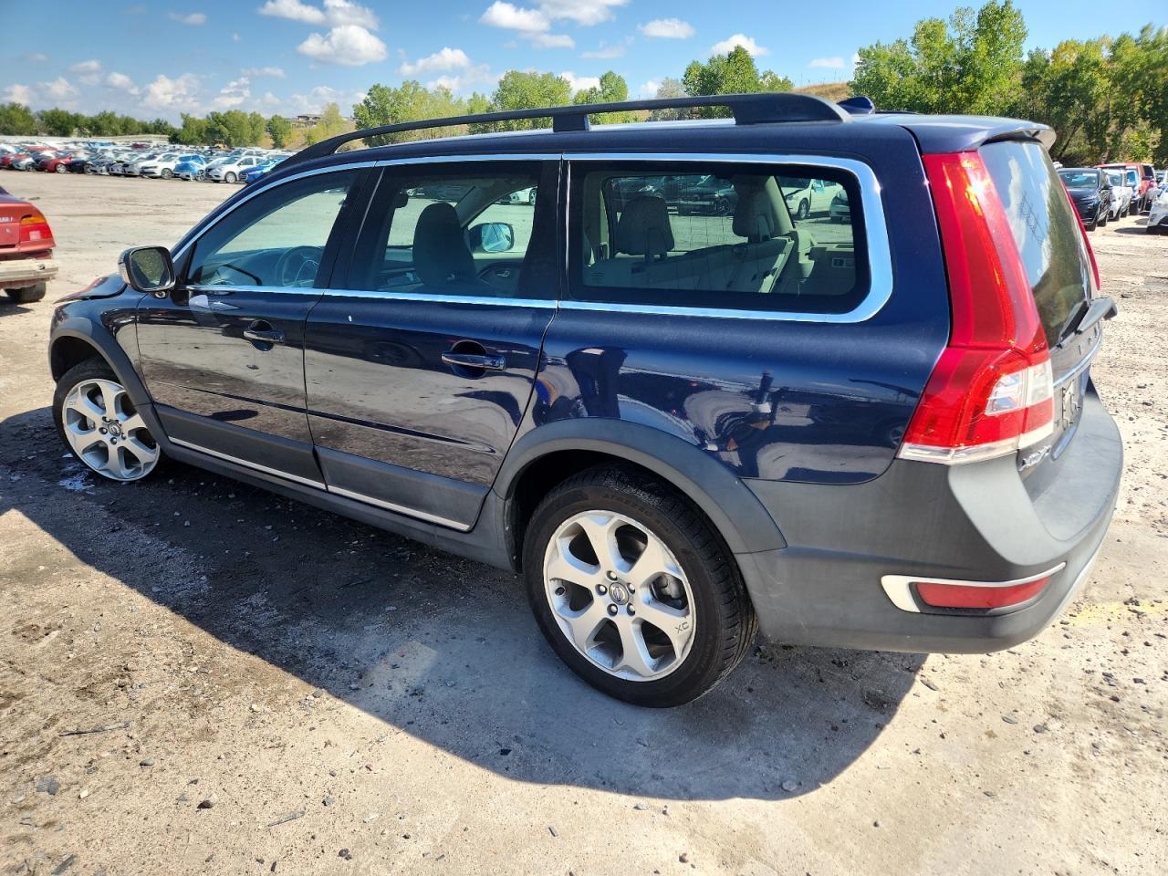 2015 Volvo Xc70 3.2 Premier - Фото 2