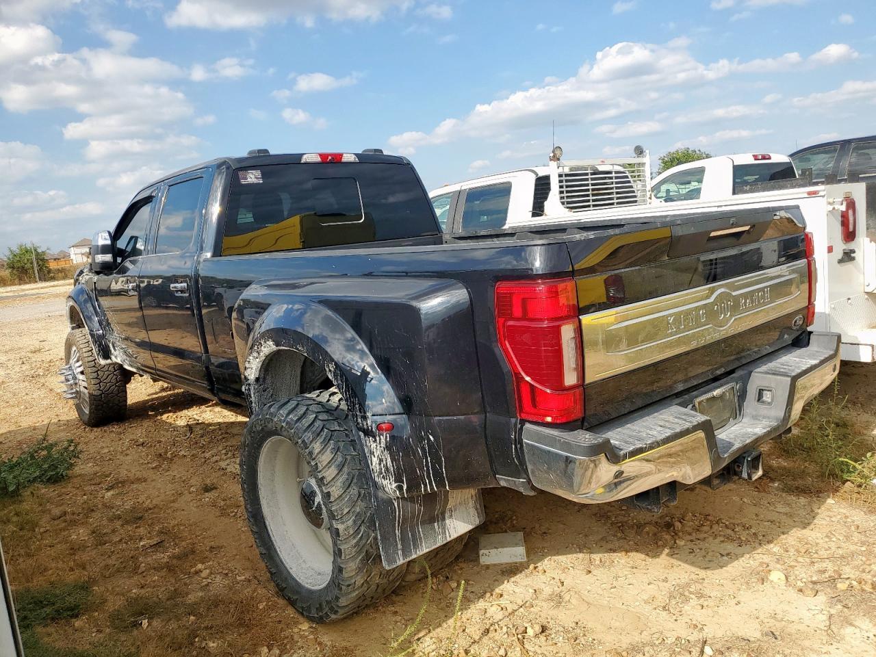 2020 Ford F450 Super Duty - Фото 2