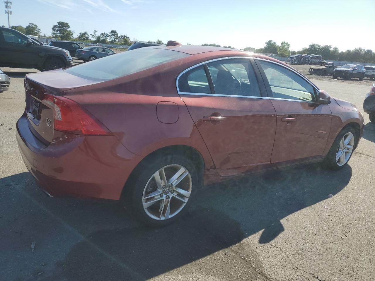 2015 Volvo S60 Premier - Image 3