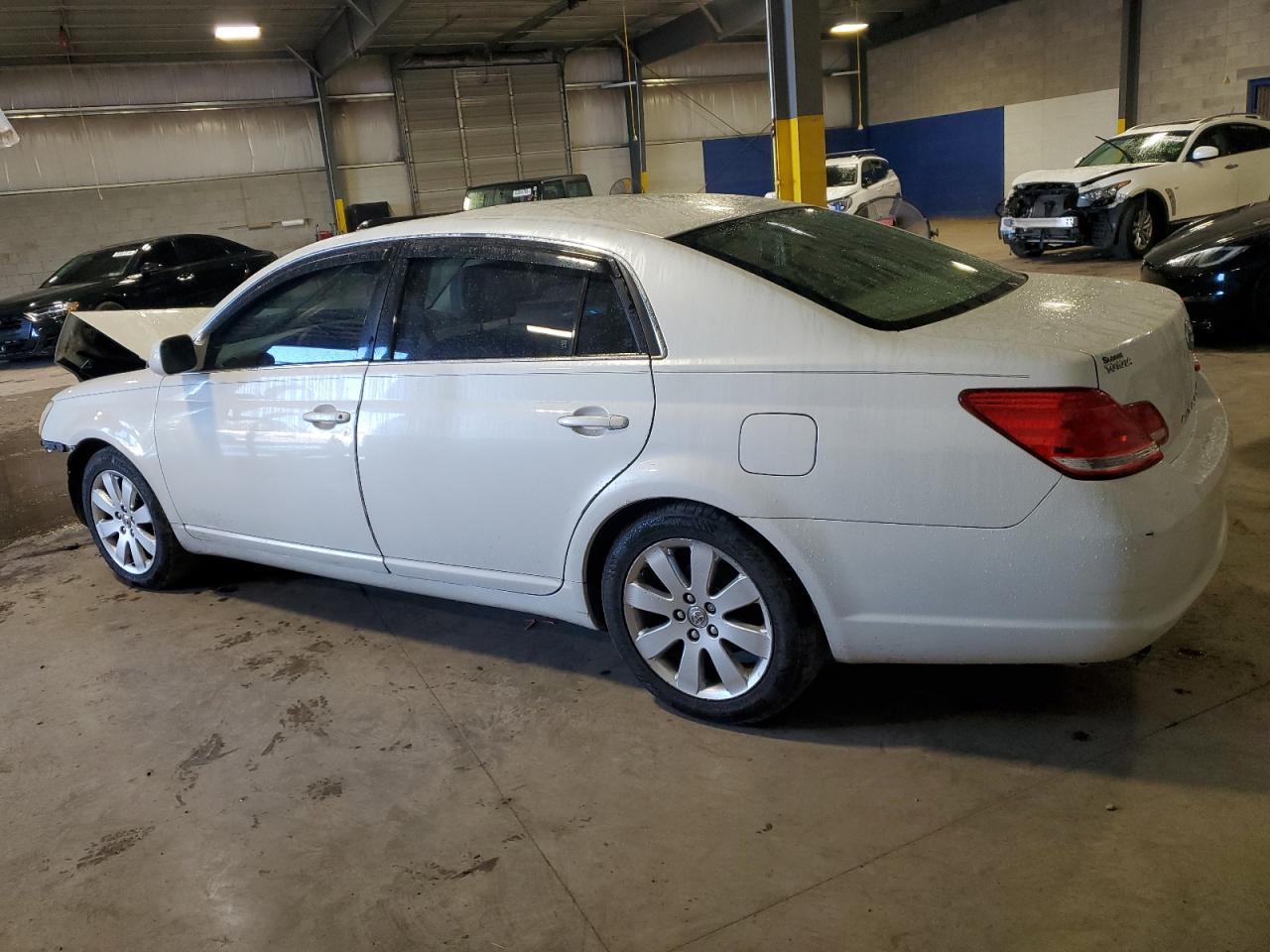 2005 Toyota Avalon Xl - Фото 2