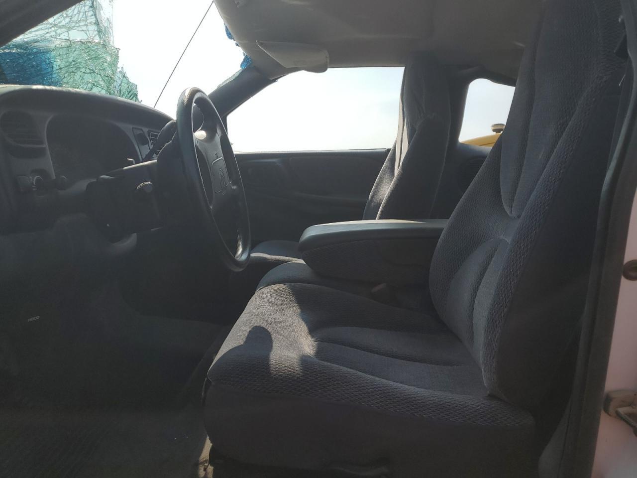 1998 Dodge Dakota - Image 7