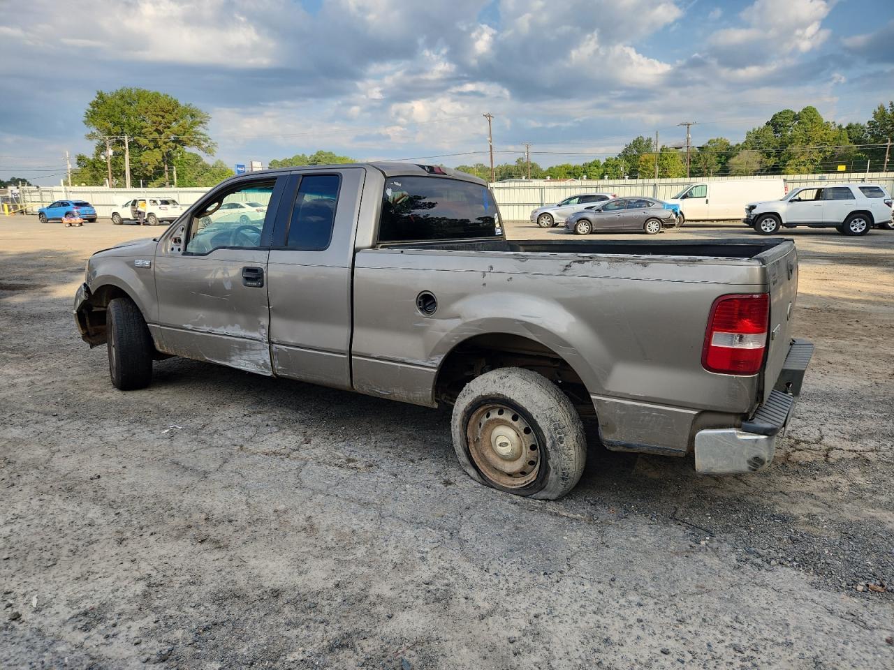 2005 Ford F150 - Фото 2