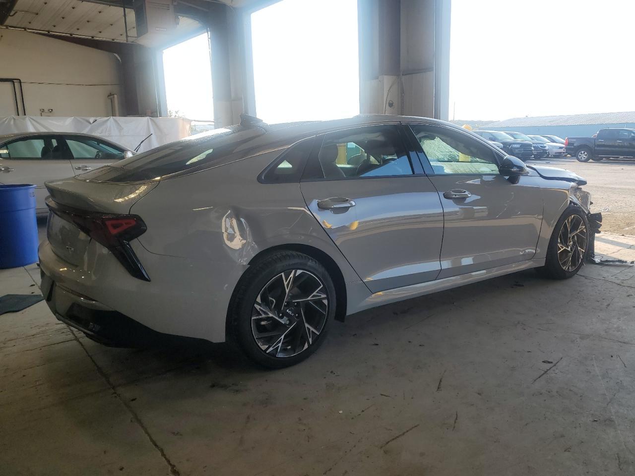 2025 Kia K5 Gt Line - Фото 3