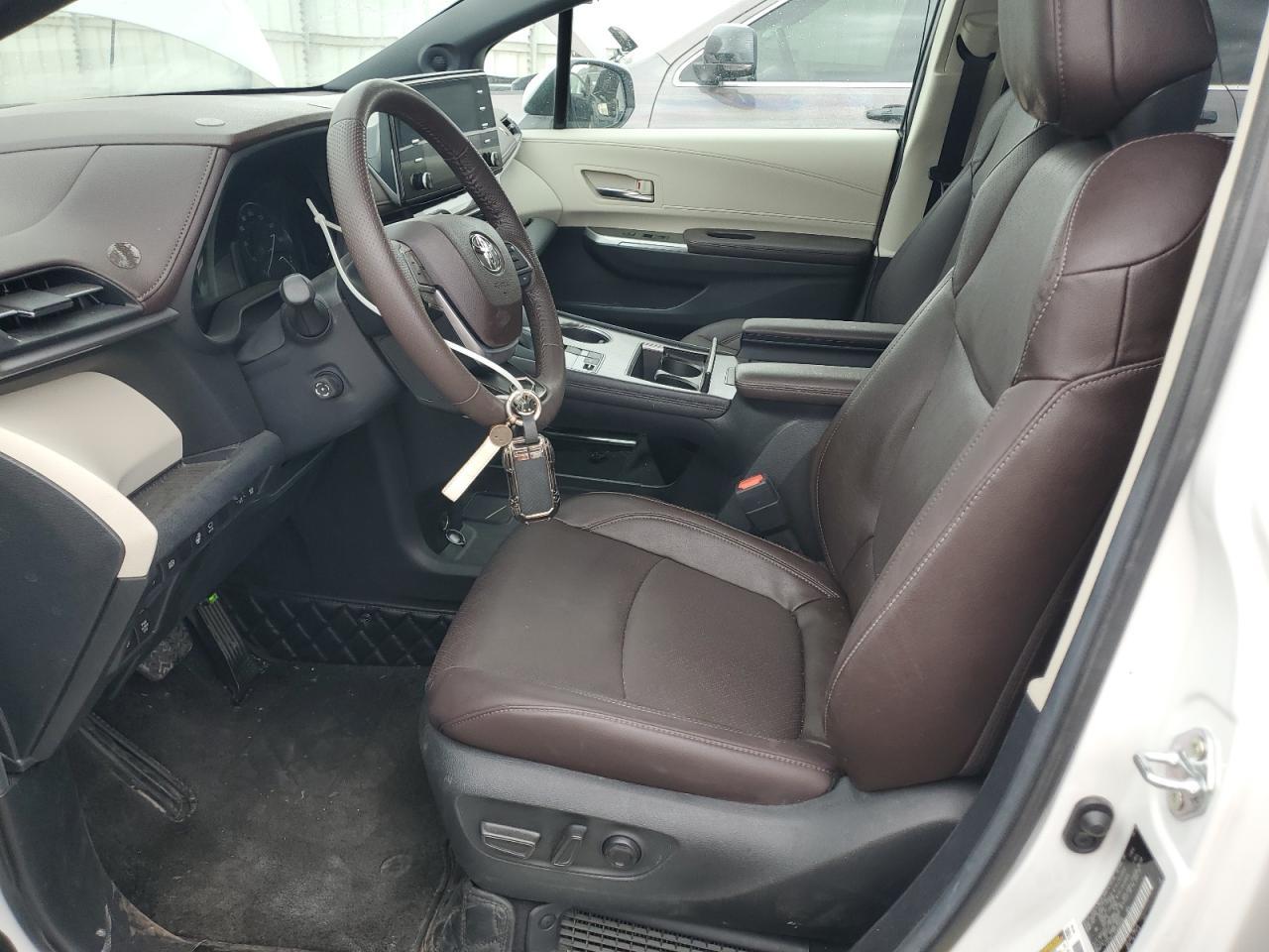 2024 Toyota Sienna Limited - Фото 7