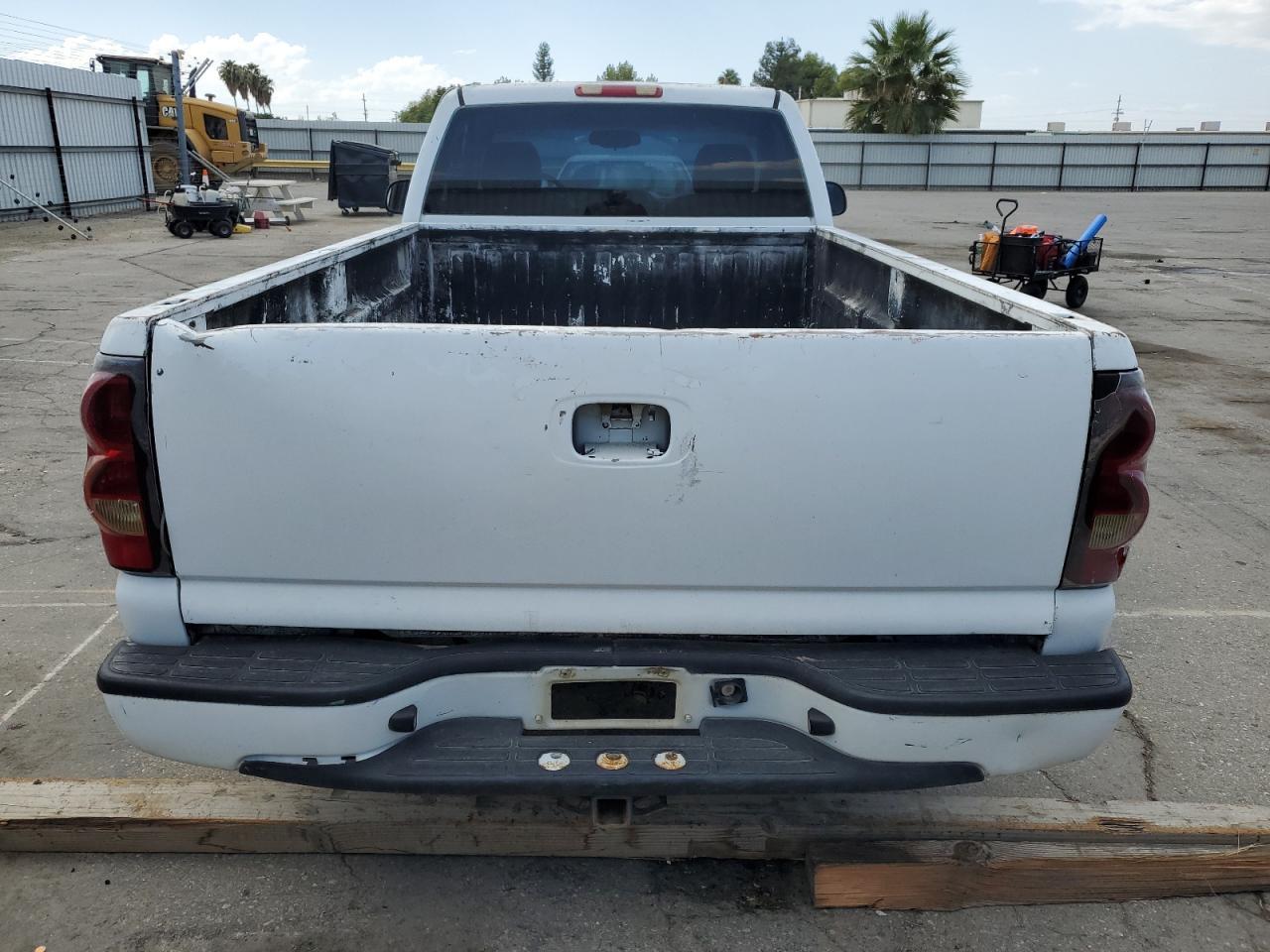 2003 Chevrolet Silverado C1500 - Image 6