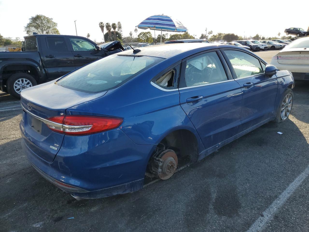 2017 Ford Fusion Se - Фото 3