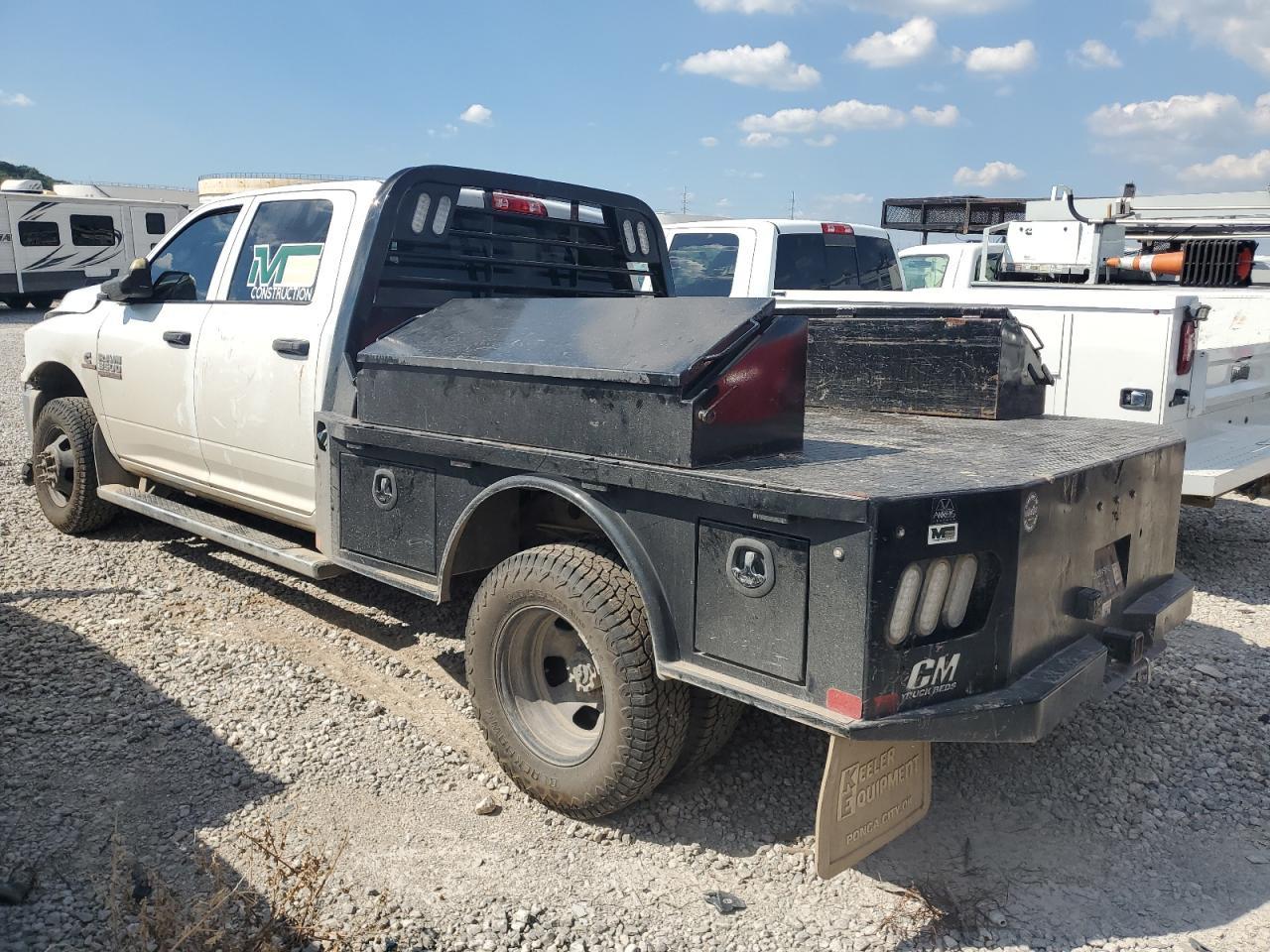 2018 Ram 3500 Crew Long 4X4 - Фото 2