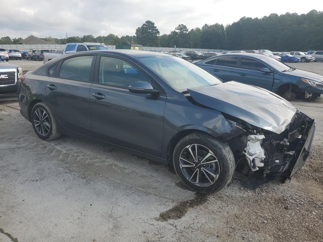 2024 Kia Forte Lx - Image 4