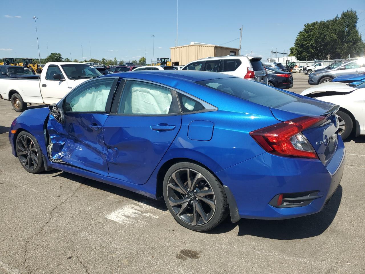 2021 Honda Civic Sport - Фото 2