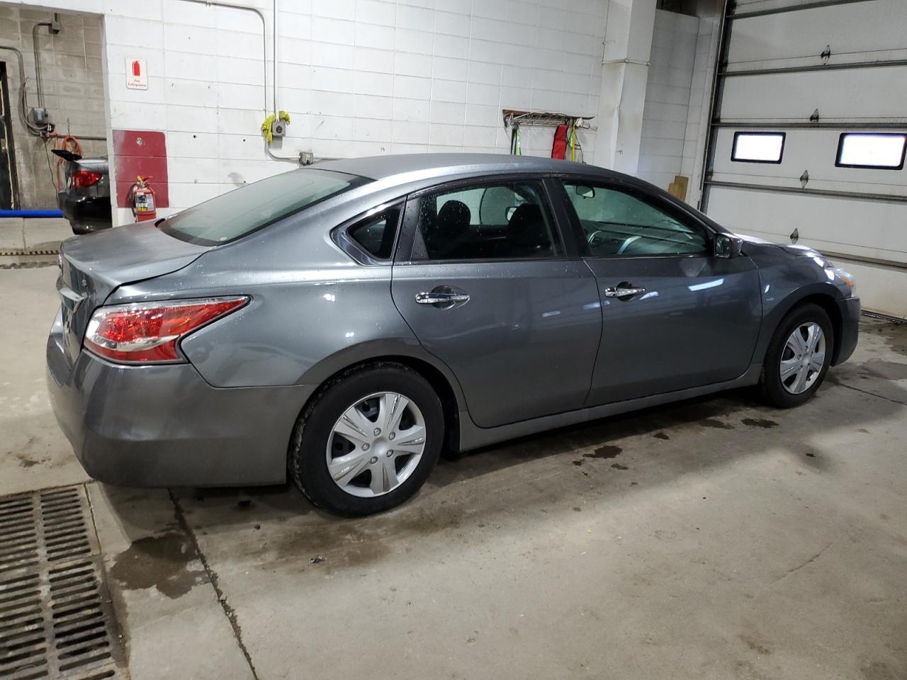 2014 Nissan Altima 2.5 - Image 3